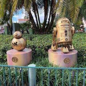 Meet your Posher, Carl